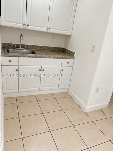 10665 SW 6 St, Miami, FL 33174