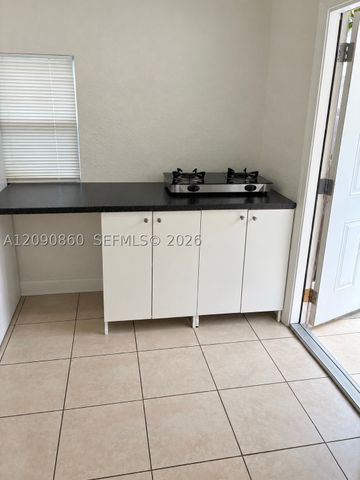 10665 SW 6 St, Miami, FL 33174