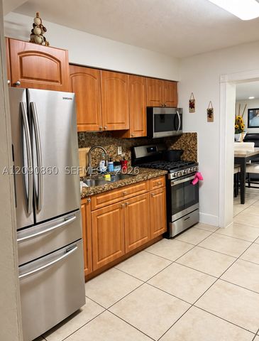 10665 SW 6 St, Miami, FL 33174