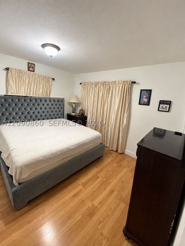 10665 SW 6 St, Miami, FL 33174
