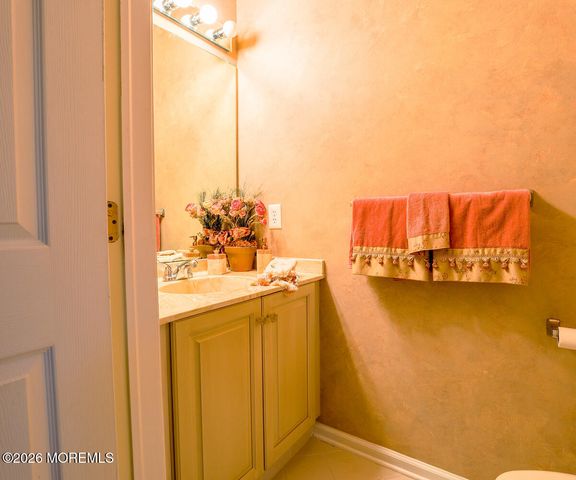 1 Leeds Lane, Jamesburg, NJ 08831