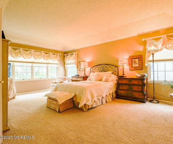 1 Leeds Lane, Jamesburg, NJ 08831