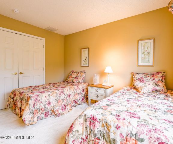 1 Leeds Lane, Jamesburg, NJ 08831