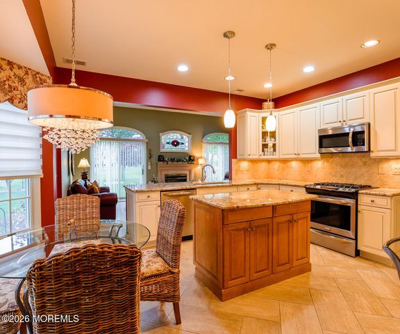 1 Leeds Lane, Jamesburg, NJ 08831