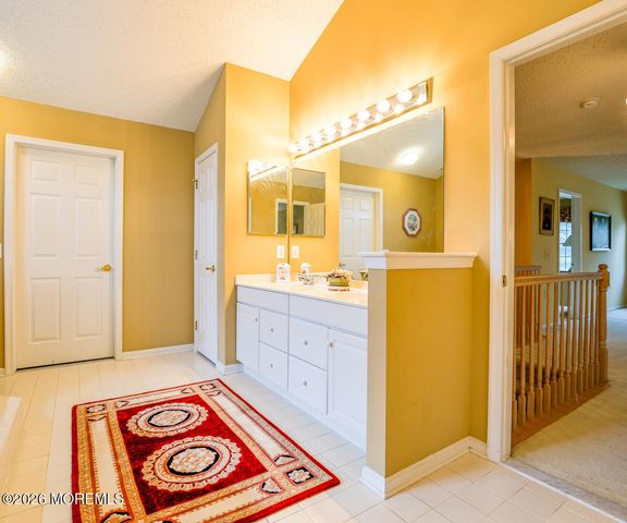 1 Leeds Lane, Jamesburg, NJ 08831