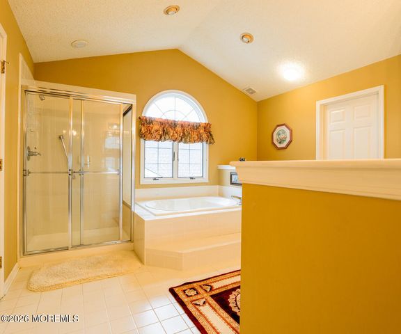 1 Leeds Lane, Jamesburg, NJ 08831