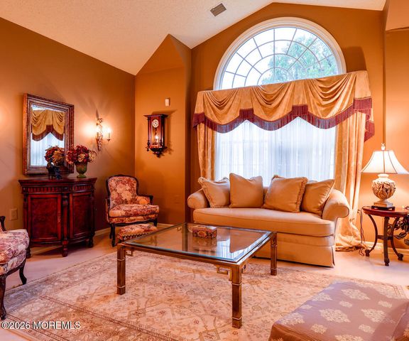 1 Leeds Lane, Jamesburg, NJ 08831