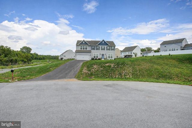 158 PLEASANT WATERS RD, Greencastle, PA 17225