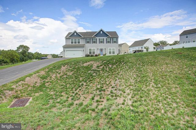 158 PLEASANT WATERS RD, Greencastle, PA 17225