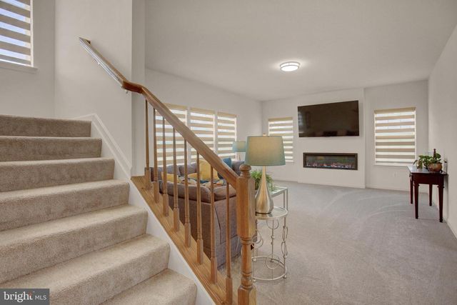 158 PLEASANT WATERS RD, Greencastle, PA 17225