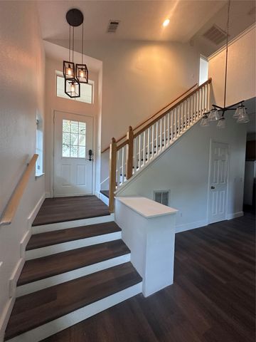 1011 Brodie ST 15, Austin, TX 78704