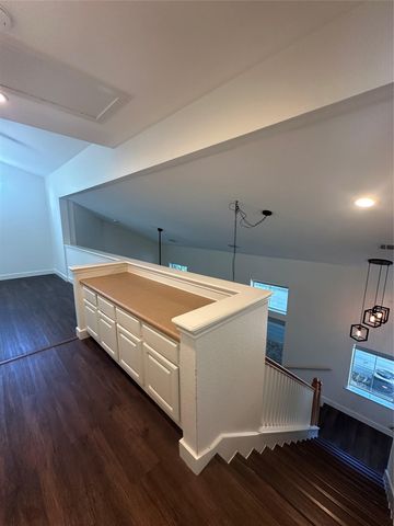 1011 Brodie ST 15, Austin, TX 78704