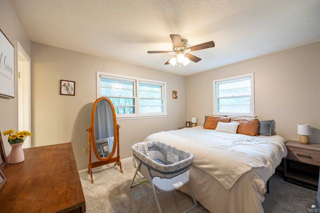1700 Kenmar Drive, Manhattan, KS 66502