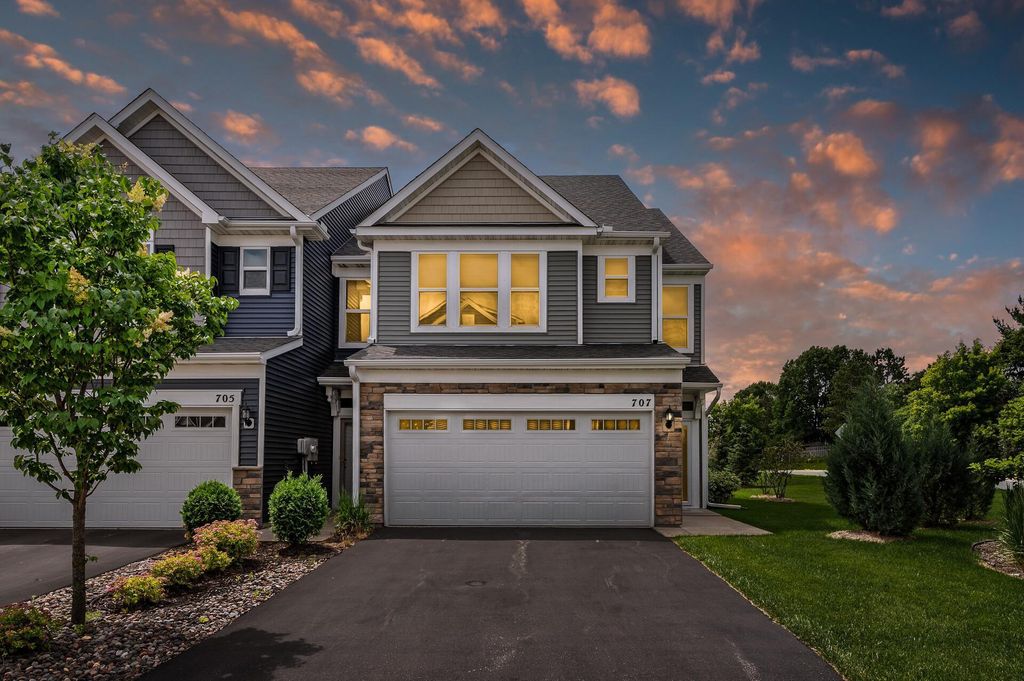 707 Rockburn Road, Chanhassen, MN 55317