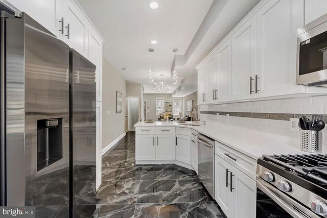 2514 W LAFAYETTE AVE, Baltimore, MD 21216