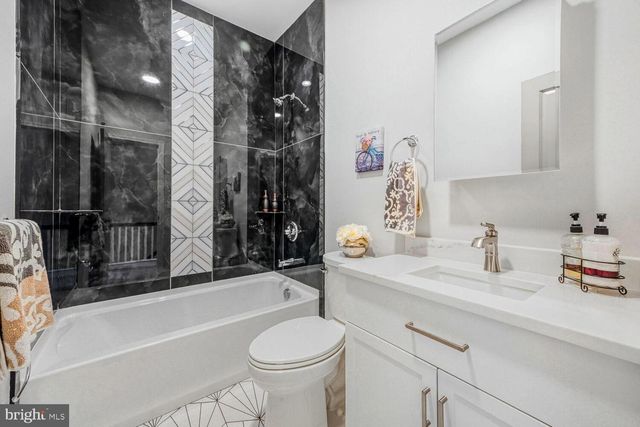 2514 W LAFAYETTE AVE, Baltimore, MD 21216