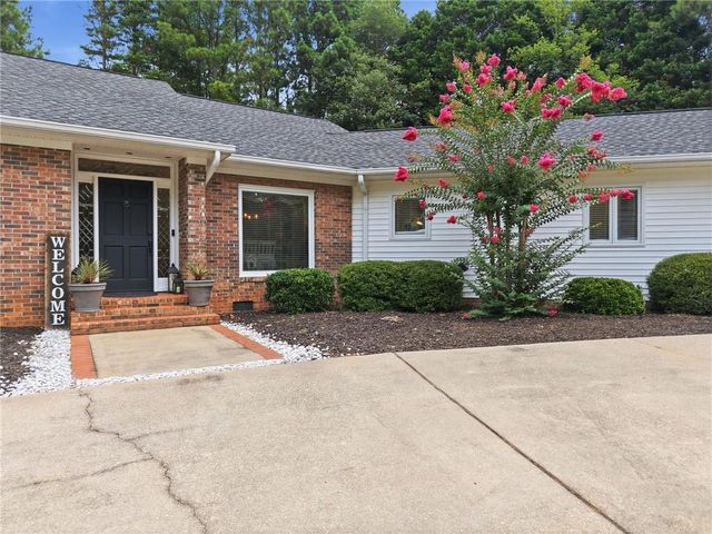 5235 Lanton Circle, Gainesville, GA 30504