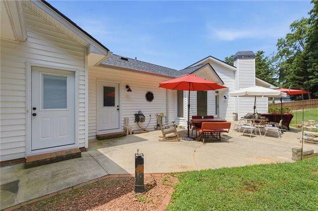 5235 Lanton Circle, Gainesville, GA 30504