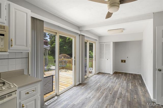 922 Vegas Drive, St Louis, MO 63125