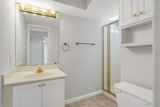 922 Vegas Drive, St Louis, MO 63125