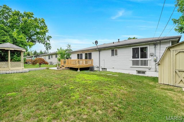 922 Vegas Drive, St Louis, MO 63125