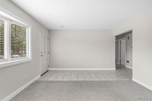 922 Vegas Drive, St Louis, MO 63125