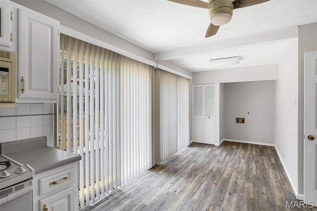 922 Vegas Drive, St Louis, MO 63125