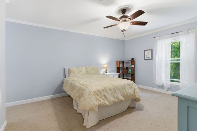 127 Nathan Forest Dr, Hendersonville, TN 37075