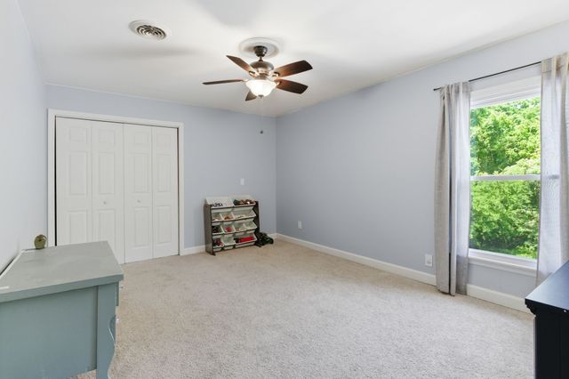 127 Nathan Forest Dr, Hendersonville, TN 37075