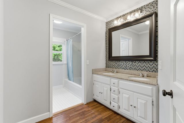 127 Nathan Forest Dr, Hendersonville, TN 37075