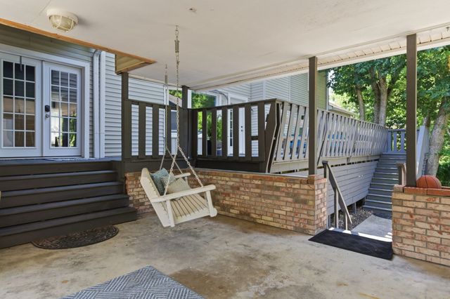 127 Nathan Forest Dr, Hendersonville, TN 37075