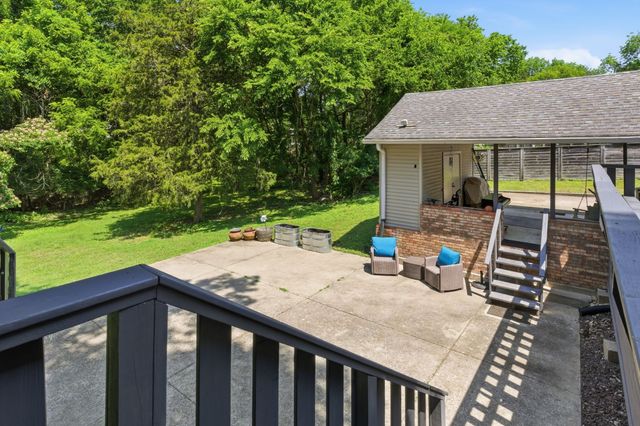 127 Nathan Forest Dr, Hendersonville, TN 37075