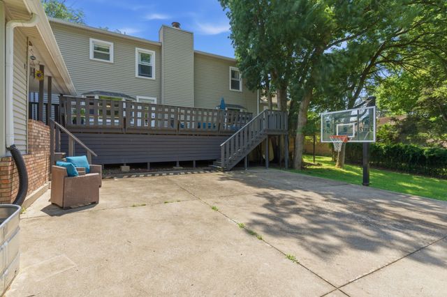 127 Nathan Forest Dr, Hendersonville, TN 37075