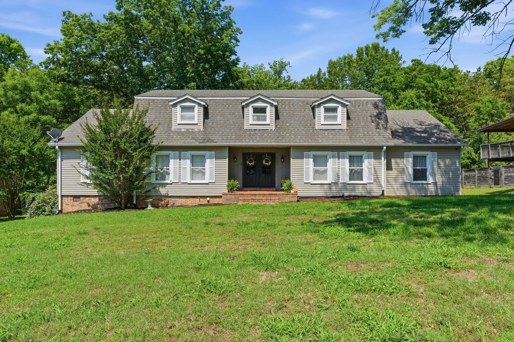 127 Nathan Forest Dr, Hendersonville, TN 37075