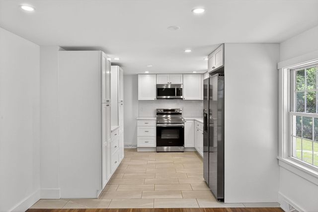 38 Captain Small, Yarmouth, MA 02664
