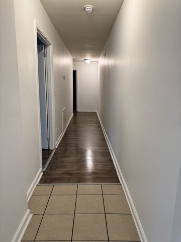 923 Hospital Dr Apt B, Madison, TN 37115