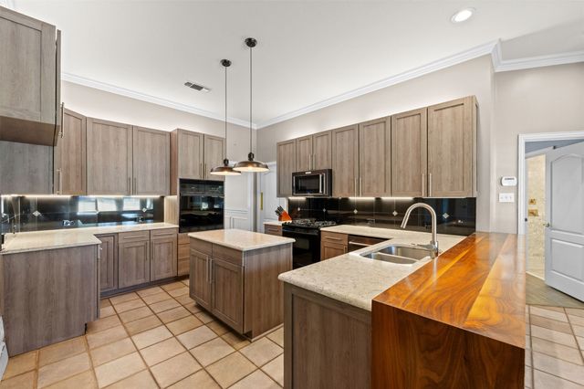 441 Country Ridge Lane, Red Oak, TX 75154