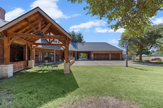 441 Country Ridge Lane, Red Oak, TX 75154