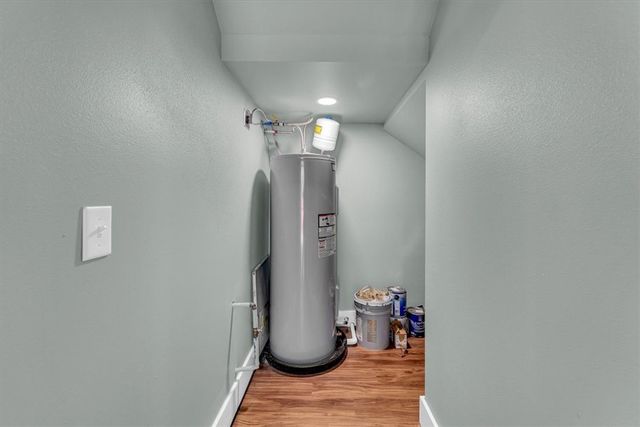 25 W 5th Street, Fayetteville, AR 72701