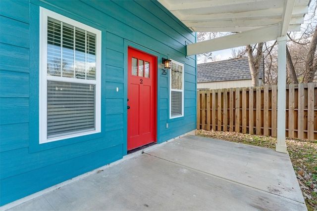 25 W 5th Street, Fayetteville, AR 72701