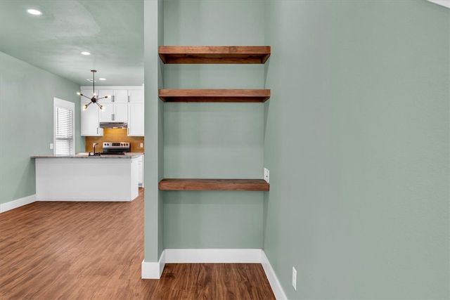 25 W 5th Street, Fayetteville, AR 72701