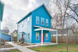 25 W 5th Street, Fayetteville, AR 72701
