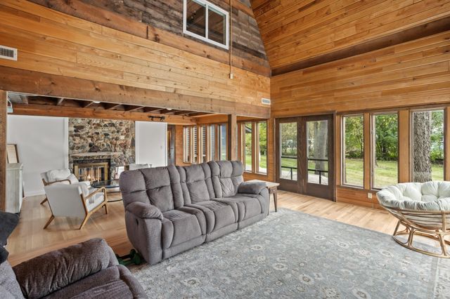 7411 Elm Court, Horace, ND 58047