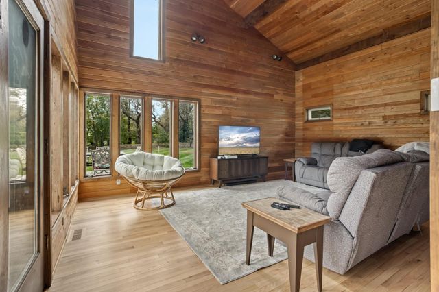 7411 Elm Court, Horace, ND 58047