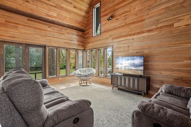 7411 Elm Court, Horace, ND 58047