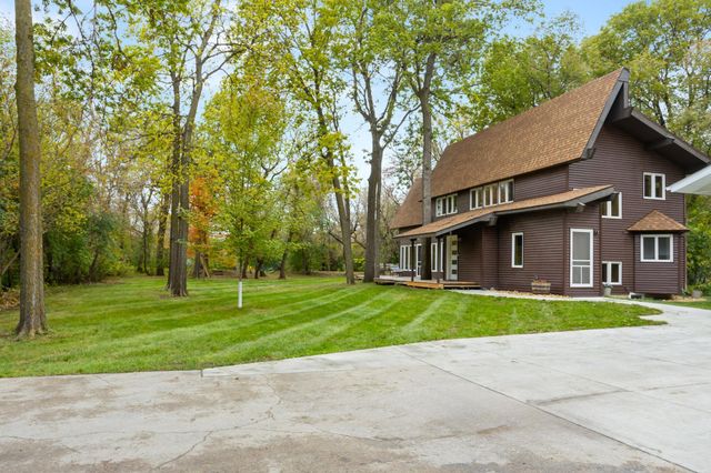 7411 Elm Court, Horace, ND 58047