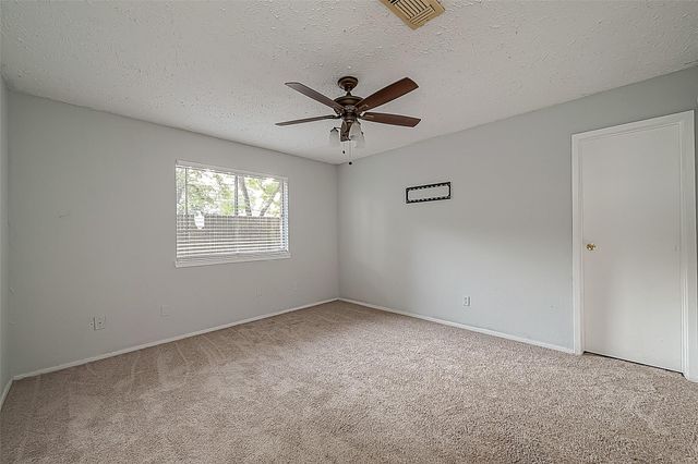 7035 Foxfield Lane, Humble, TX 77338