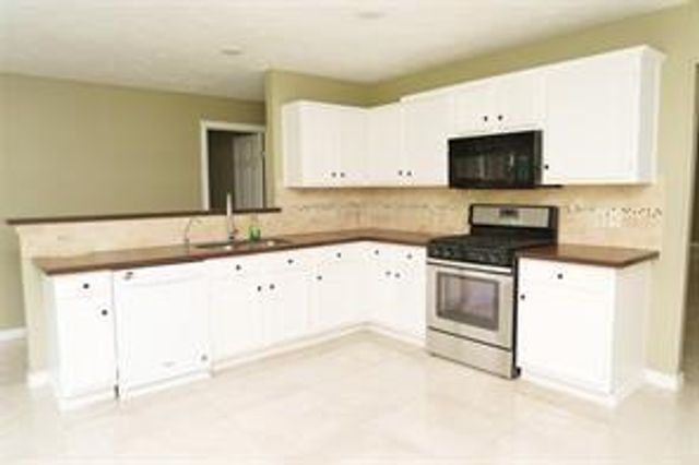 12418 Grove Meadow Drive, Stafford, TX 77477