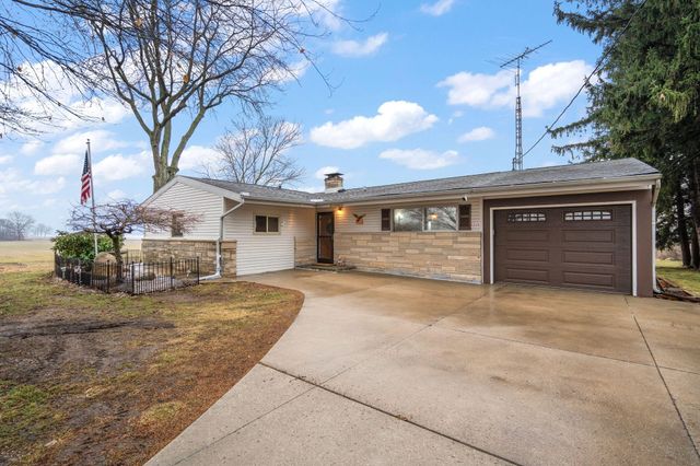 3212 E 400 S, La Porte, IN 46350