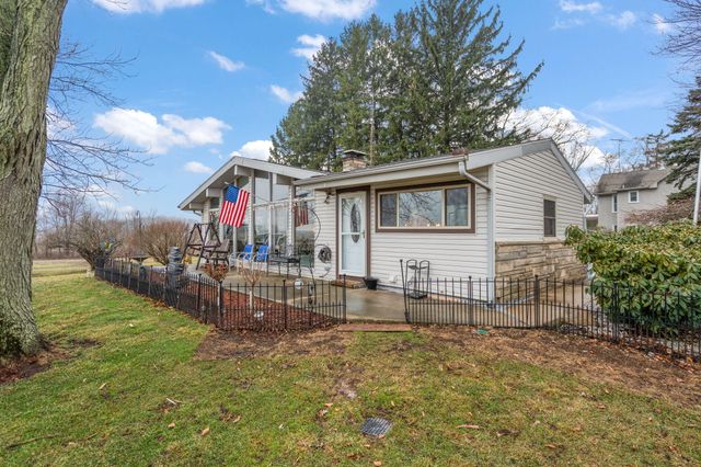 3212 E 400 S, La Porte, IN 46350